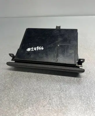 Audi A6 S6 C6 4F Car ashtray ---