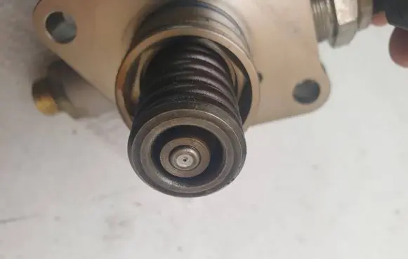 Audi A3 S3 8V Fuel injection high pressure pump