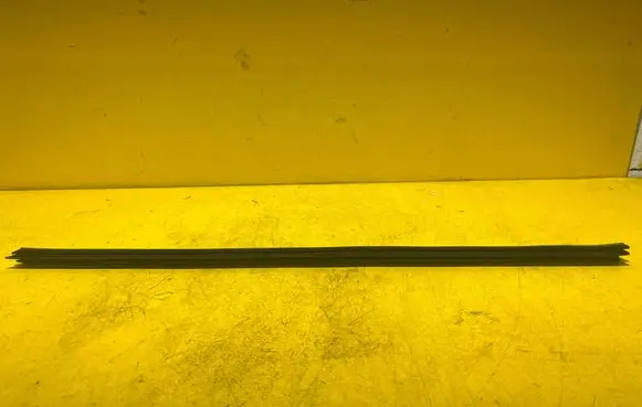 Volvo V50 Front door glass trim molding 