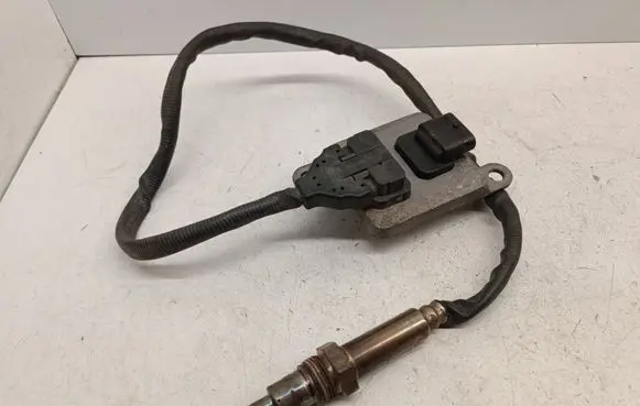 Mercedes-Benz C W205 Lambda probe sensor A0009053503 5WK96682C 0009053503