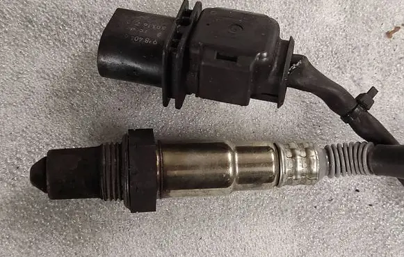 KIA Stinger Lambda probe sensor 393502FX00 9025050134