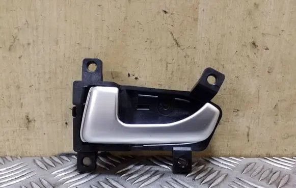 KIA Sportage Front door interior handle 826103U000
