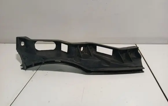 Volkswagen PASSAT B6 Front bumper mounting bracket 3C0807889A