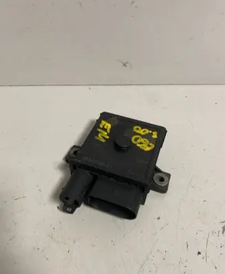 BMW 5 E60 E61 Glow plug pre-heat relay E2110022360 0522140701 0005960690