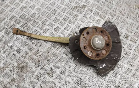 Mercedes-Benz S W220 Front wheel hub