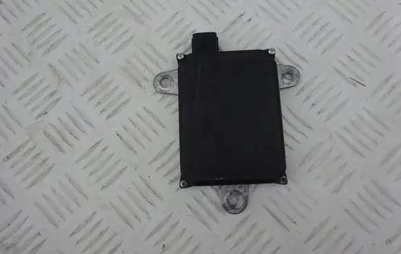 Toyota Prius (XW50) Distronic sensor radar 881620W270