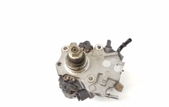 Mercedes-Benz SLK R172 Fuel injection high pressure pump A6510701801