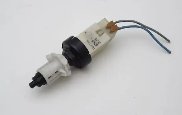 Iveco Daily 3rd gen Brake pedal sensor switch B3653319
