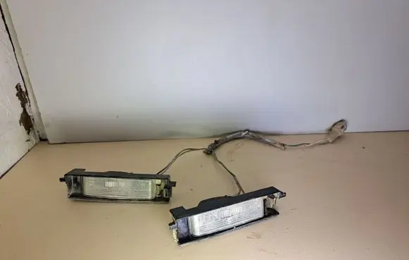Toyota RAV 4 (XA30) Number plate light