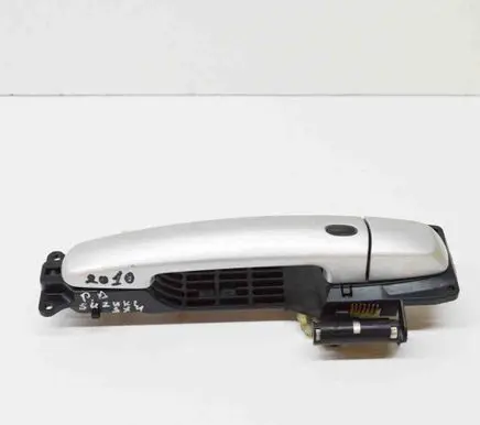 Suzuki SX4 Front door exterior handle