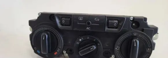 Skoda Octavia Mk2 (1Z) Climate control unit 1Z0820047B 5HB00886401
