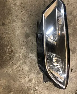 Volkswagen PASSAT B8 Headlight/headlamp 046622 90064923