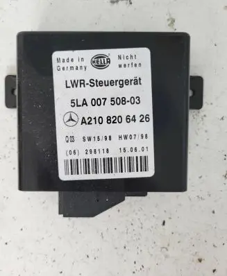 Mercedes-Benz E W210 Light module LCM A2108206426 298118 5LA00750803