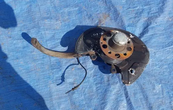 Mercedes-Benz SL R230 Front wheel hub ZWROTNICAPP230