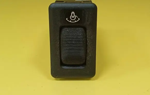 Nissan Primera Panel lighting control switch 321025