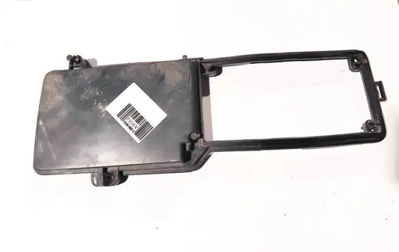 Mercedes-Benz C W202 Fuse box cover 2025451103
