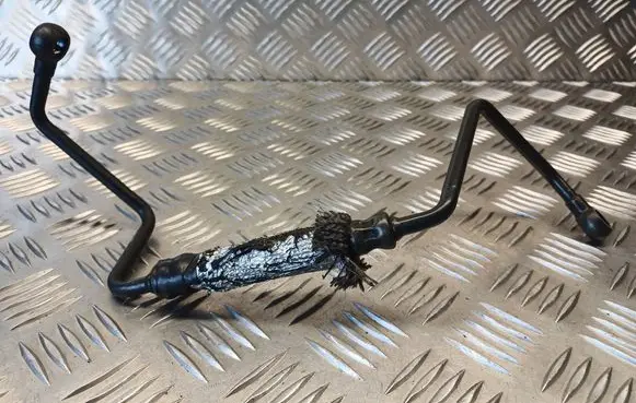 Ford Focus Turbo turbocharger oiling pipe/hose 9650721880