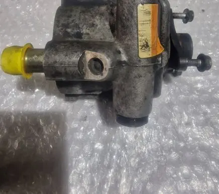 Renault Espace - Grand espace IV Power steering pump 26054891