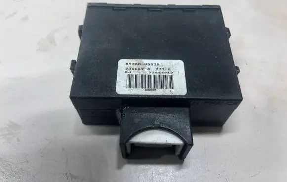 Toyota Corolla Verso AR10 Immobilizer control unit/module 8978005030 73666212 736662A