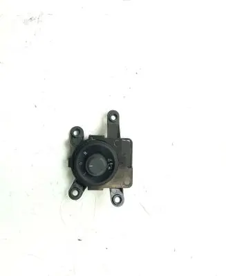Wing mirror switch