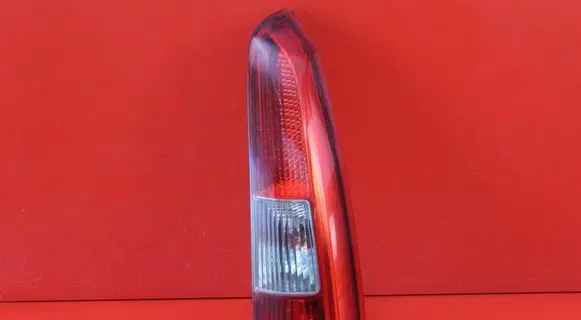 Volvo V70 Rear/tail lights 9154494