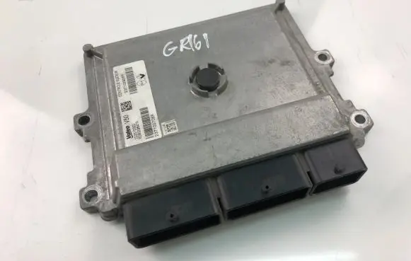 Renault Clio IV Engine control unit/module ECU 237102928R 237102706R