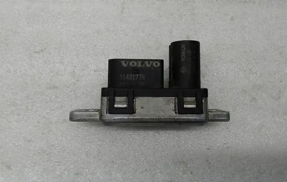 Volvo XC60 Glow plug pre-heat relay 31431776