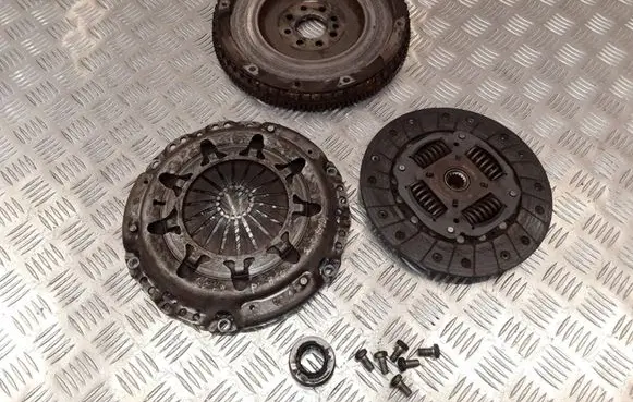 Citroen Xsara Picasso Clutch set kit 323051510 9629580010 412116205
