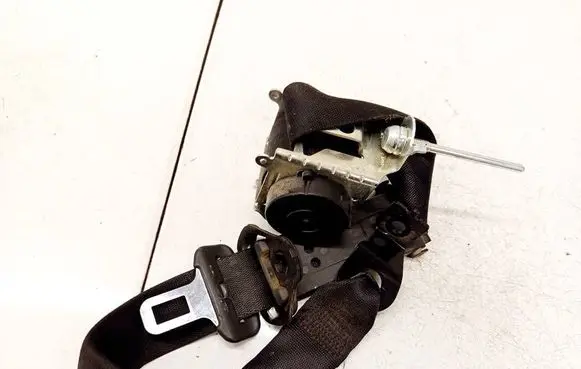 Opel Zafira B Front seatbelt 560834901D