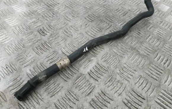 Mercedes-Benz S W221 Engine coolant pipe/hose A2218305715