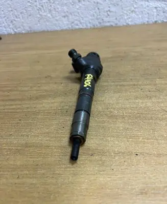 Skoda Octavia Mk3 (5E) Fuel injector 0445110 150320