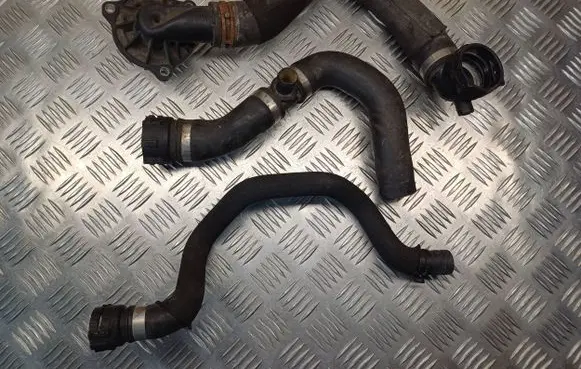 Thermostat/thermostat housing