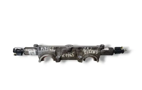 Opel Astra J Rocker cam cover 55567050C 55354224
