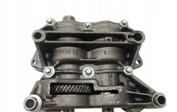 Mercedes-Benz E W211 Camshaft 