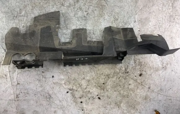 Volkswagen PASSAT B5.5 Radiator trim 3b0121283d