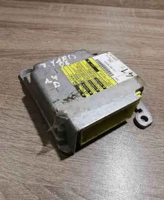 Toyota Yaris Airbag control unit/module 891700D180 211946101