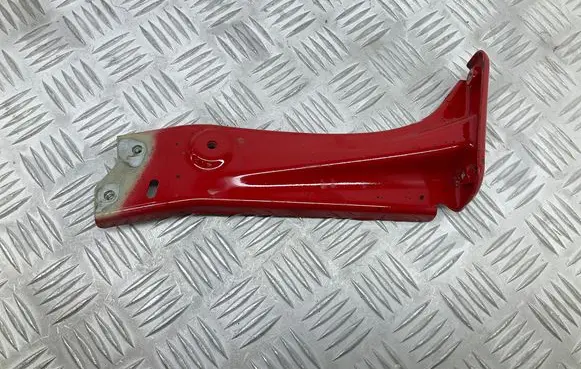 Skoda Octavia Mk3 (5E) Fender mounting bracket 5E0821141A