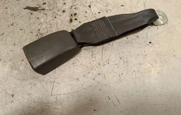 Nissan Navara D40 Rear seatbelt buckle B480E034501