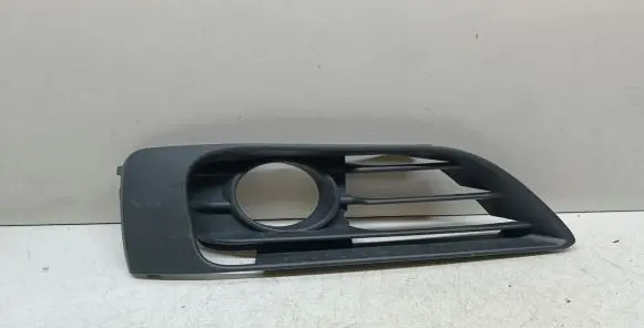 BMW 2 F46 Front fog light trim/grill 7328681 51117328681