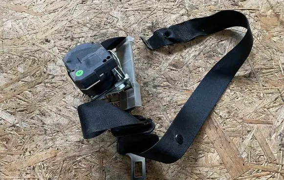 Opel Zafira A Front seatbelt