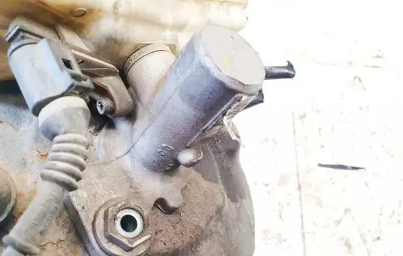 Audi A6 S6 C5 4B Master brake cylinder