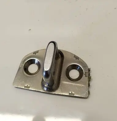 Skoda Fabia Mk1 (6Y) Front door lock loop/hook striker 1U0837033B