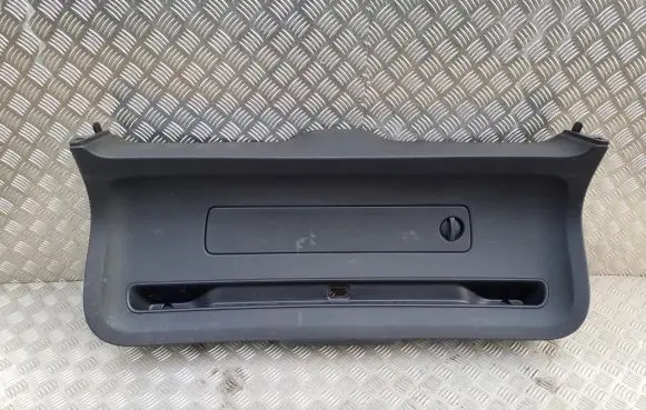 Volvo XC40 Tailgate/boot lid cover trim 30747056 30747061