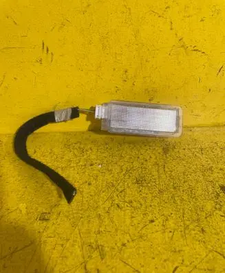 Peugeot 508 RXH Rear seat light