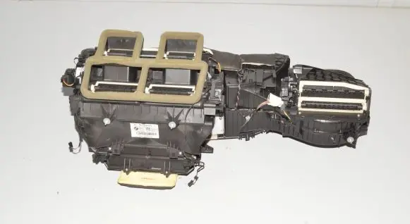 BMW 2 F22 F23 Interior heater climate box assembly 9325137 9237548 64119237548