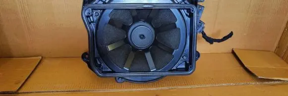 Audi A6 S6 C7 4G Subwoofer speaker 4G1035709