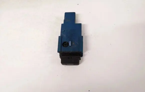 Toyota Carina T190 Windscreen/window heater switch