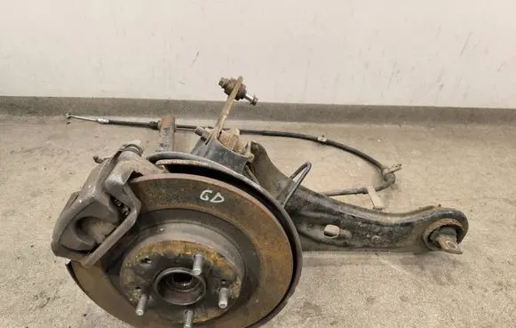 Mitsubishi Outlander Rear wheel hub spindle/knuckle 