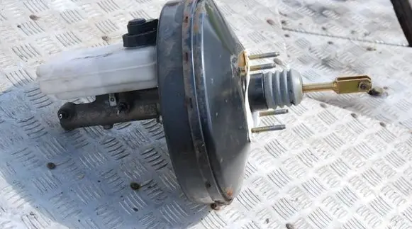 Iveco Daily 4th gen Brake booster