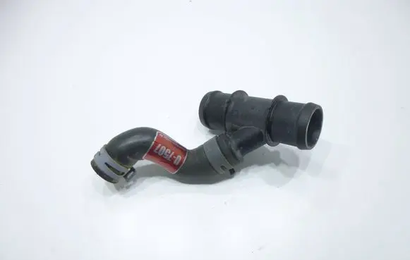 Engine coolant pipe/hose